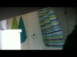 Ma soeur de 19 ans prend sa douche